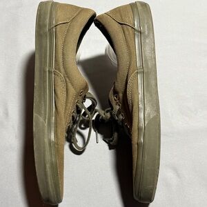 Vans “Eras” Army Green Gumsole